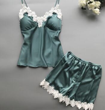 Eganora Midnight Comfort Set