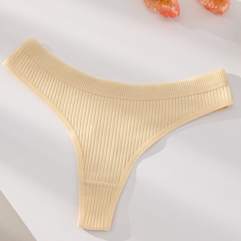 EGANORA ComfortLift V-Cut Thong