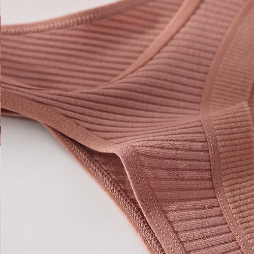 EGANORA ComfortLift V-Cut Thong